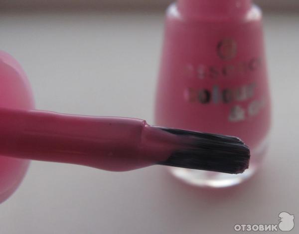 Лак для ногтей Essence Colour&Go