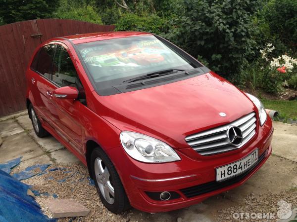Автомобиль Mercedes B class - хэтчбек фото