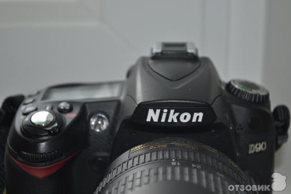 Цифровой зеркальный фотоаппарат Nikon D90 kit 18-105