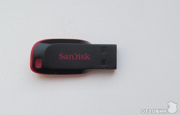 USB Flash накопитель SanDisk Cruzer Blade 32GB (SDCZ50-032G-B35) фото