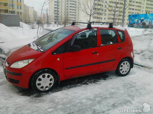 Автомобиль Mitsubishi Colt хэтчбек фото