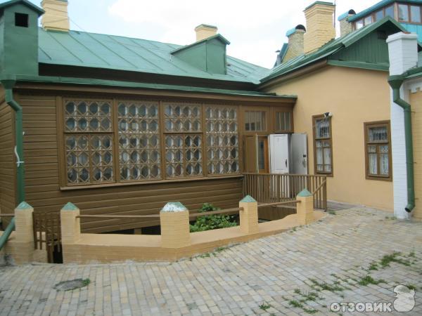 Литературно-мемориальный музей М. Булгакова Дом Турбиных (Украина, Киев) фото