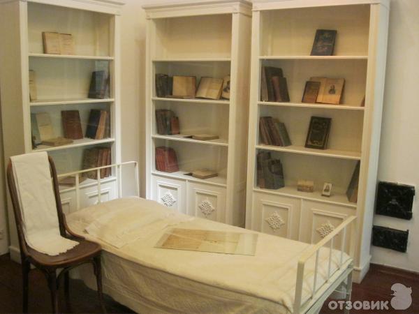 Литературно-мемориальный музей М. Булгакова Дом Турбиных (Украина, Киев) фото