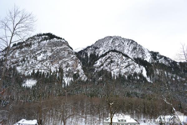 Замок Neuschwanstein (Германия, Мюнхен) фото