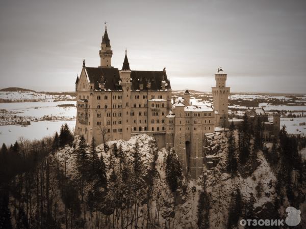 Замок Neuschwanstein (Германия, Мюнхен) фото