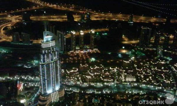 Небоскрёб Burj Khalifa (ОАЭ, Дубаи) фото