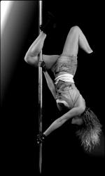 Танец на пилоне Pole Dance фото