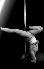 Танец на пилоне Pole Dance фото