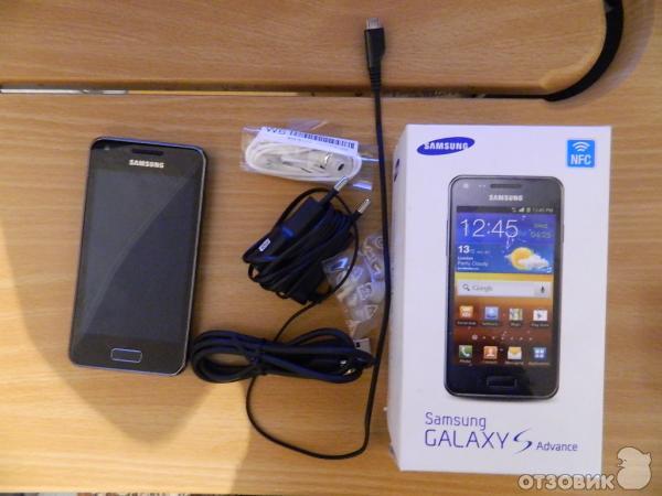 Смартфон Samsung Galaxy S Advance GT-i9070 фото