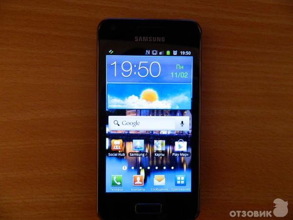 Смартфон Samsung Galaxy S Advance GT-i9070 фото