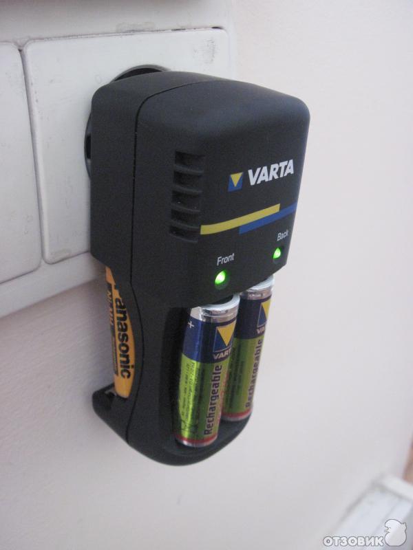 Портативное (карманное) зарядное устройство Varta Pocket Charger 57662 BLI 1 (57662101401) фото