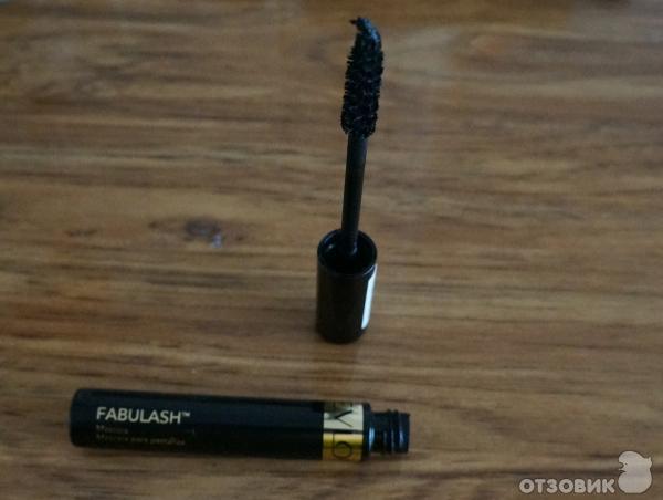 Тушь для ресниц Revlon Fabulash Mascara фото