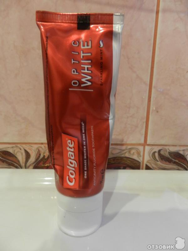 Зубная паста Colgate Optic White фото