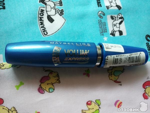 Тушь для ресниц Maybelline New York Volume Express Corved Brush фото