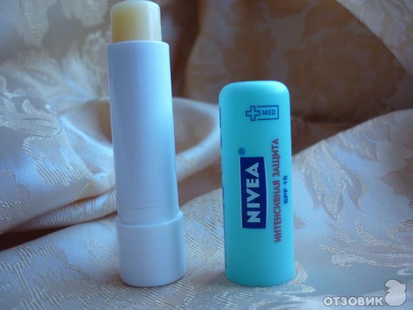 Гигиеническая помада Nivea Интенсивная защита SPF 15 фото