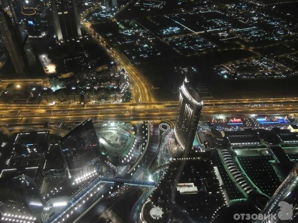 Небоскреб Burj Khalifa (ОАЭ, Дубаи) фото