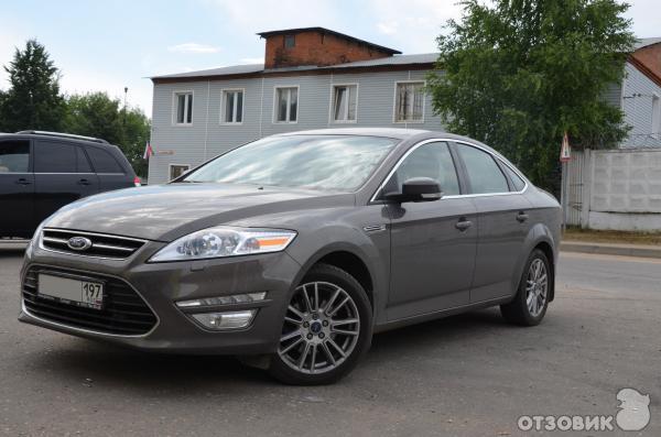 Автомобиль Ford Mondeo Titanium Black седан фото