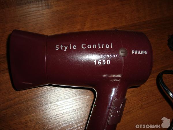 Отзыв о Фен Philips SalonDry Control HP 8182 отличный