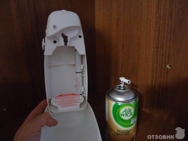 Автоматический освежитель воздуха AirWick FreshMatic фото