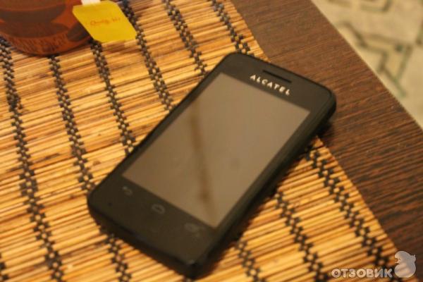 Смартфон Alcatel One Touch 4007D фото