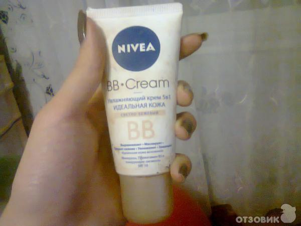 BB крем Nivea 5 в 1 Идеальная кожа увлажняющий фото