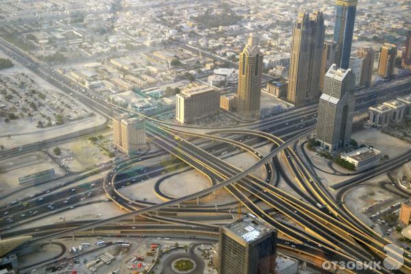 Небоскреб Burj Khalifa (ОАЭ, Дубаи) фото