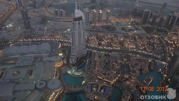 Небоскреб Burj Khalifa (ОАЭ, Дубаи) фото