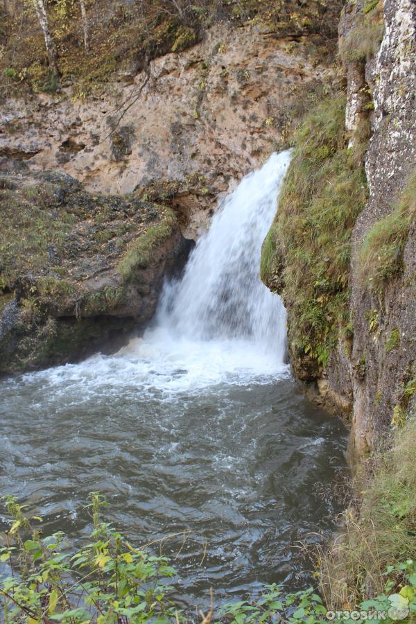 Карачаево черкесская республика медовые водопады. Медовые водопады КЧР. Карачаево-Черкессия медовые водопады. Четырехрогий баран медовые водопады.