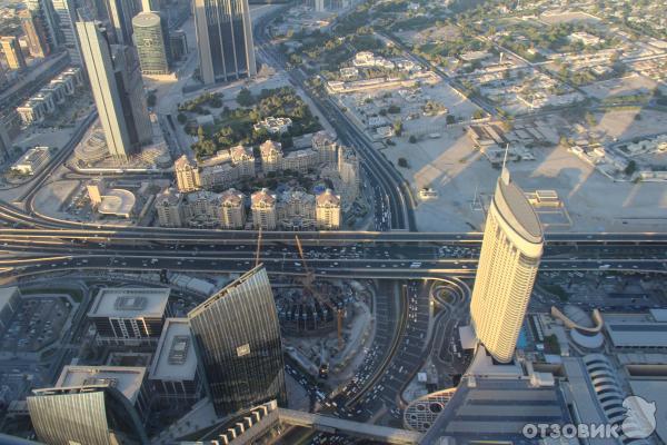 Небоскреб Burj Khalifa (ОАЭ, Дубаи) фото