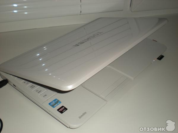 Ноутбук Toshiba Satellite C850-D1W