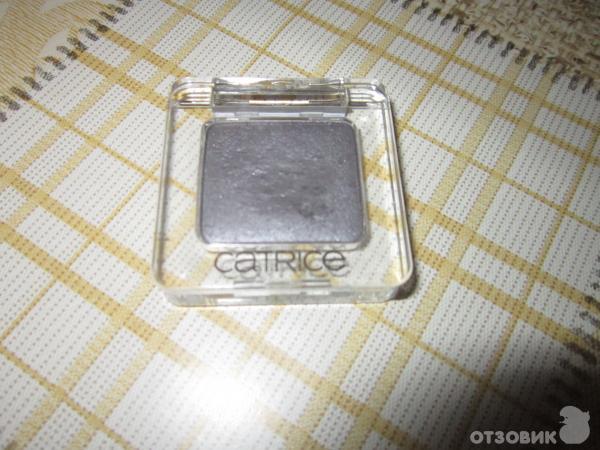 Тени для век Catrice Absolute Eye Colour Mono фото